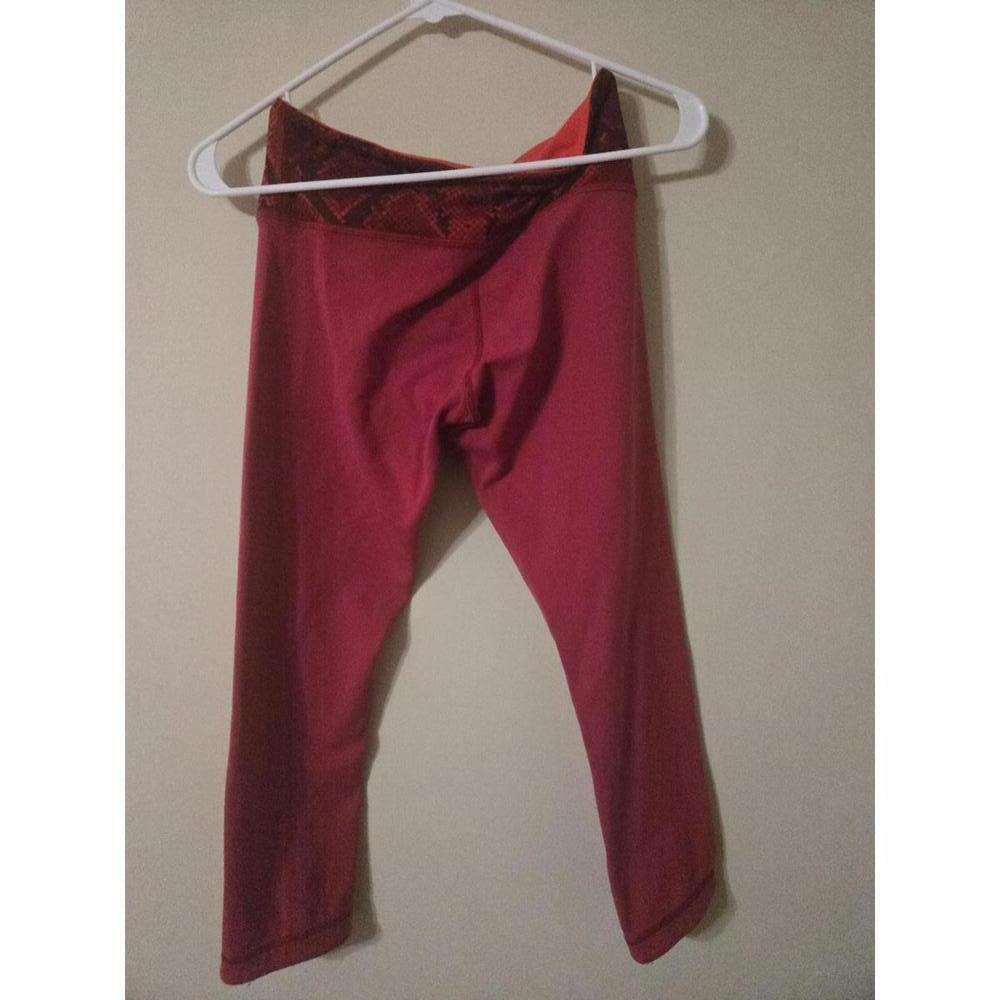 Lululemon Women's Red Activewear capri Leggings - Picture 2 of 7